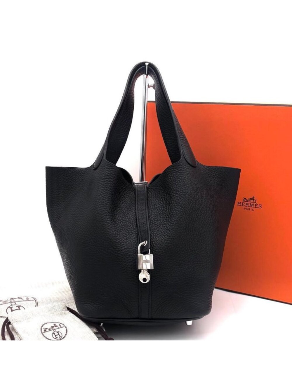 Hermes Picotin Lock MM Taurillon Clemence Black Handbag